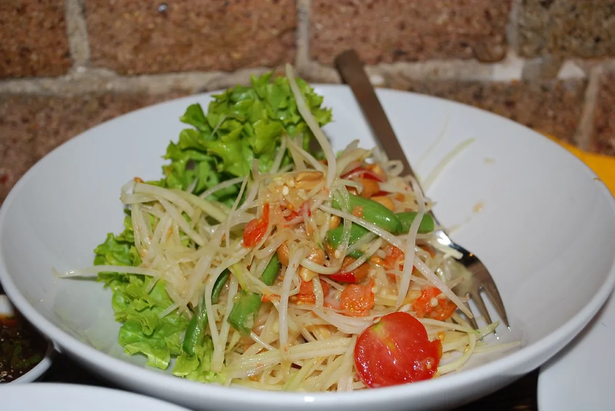 Papaya cucumber lime salad