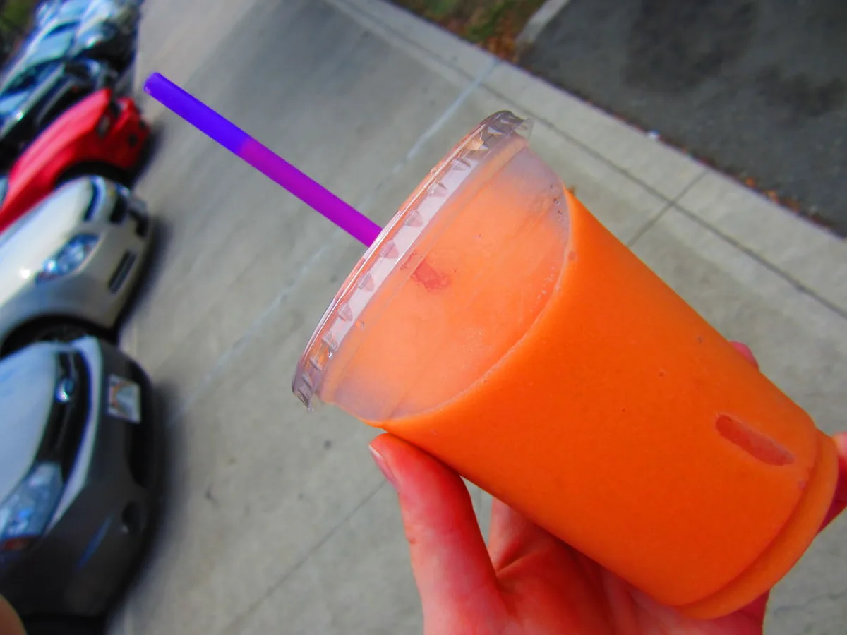 Papaya mango smoothie
